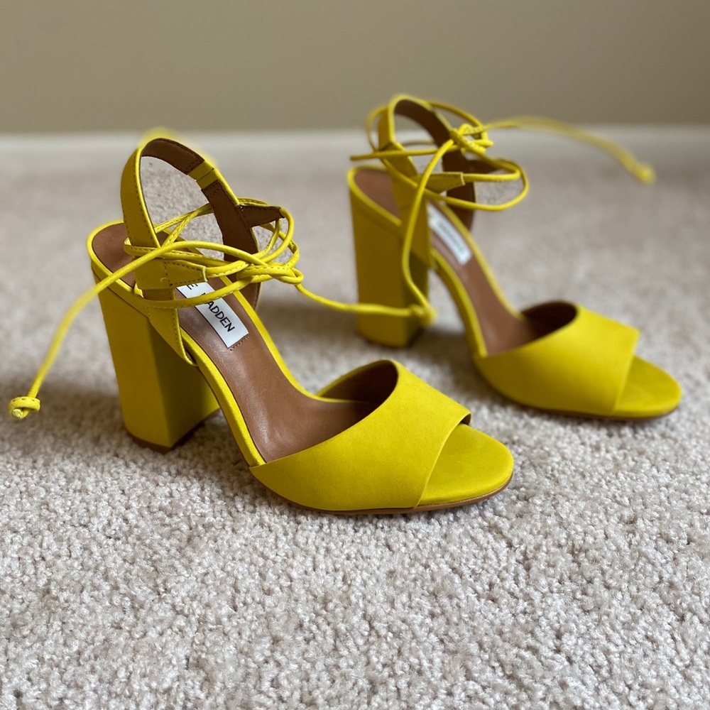 Steve Madden Serrina Lace-up Yellow Sandal, 6.5
